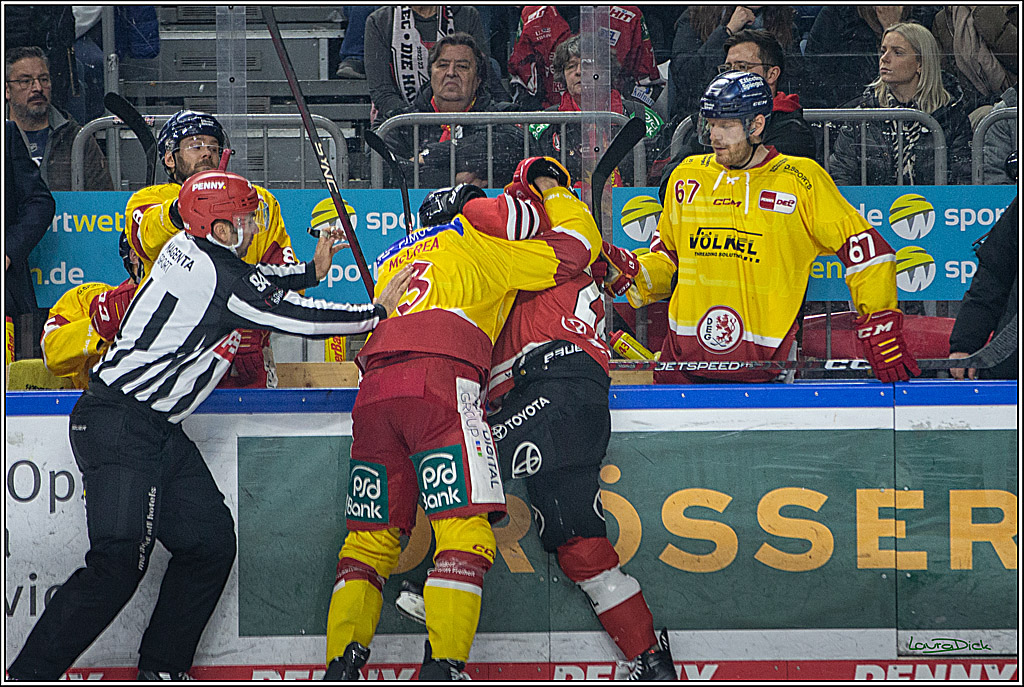 PENNY DEL; Koelner Haie- Duesseldorfer EG; Koeln, 16.12.2022